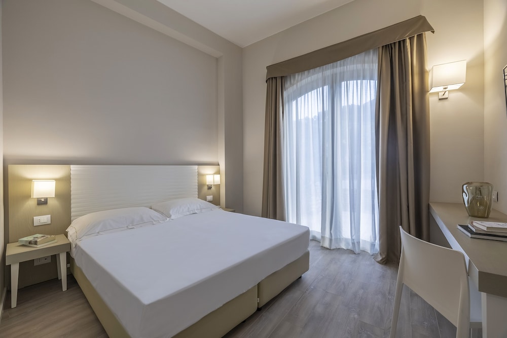 Economy, Double Bed
