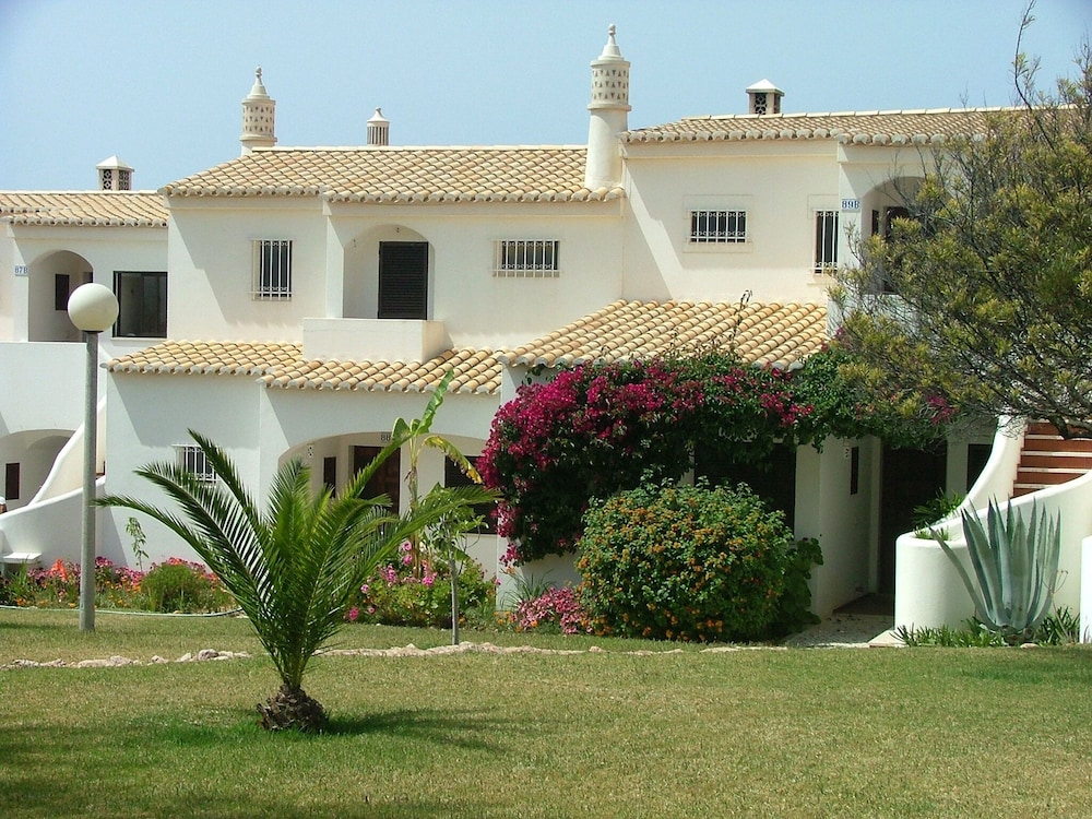 Turiquintas Holiday Village 49/57