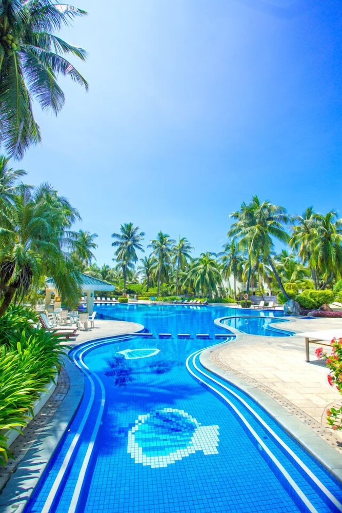 PALM BEACH RESORT AND SPA 28/48