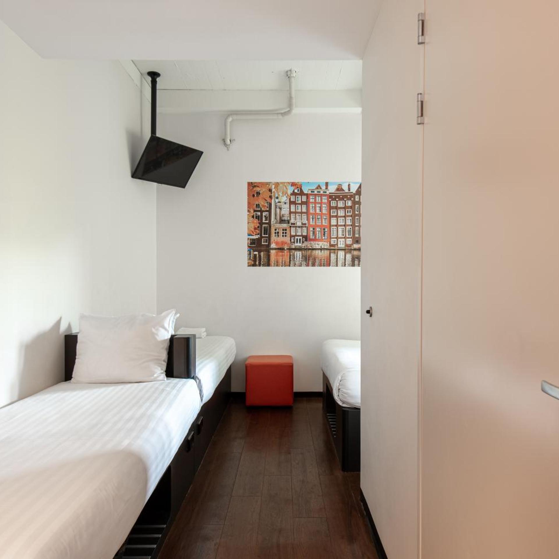 Accessible Triple Room