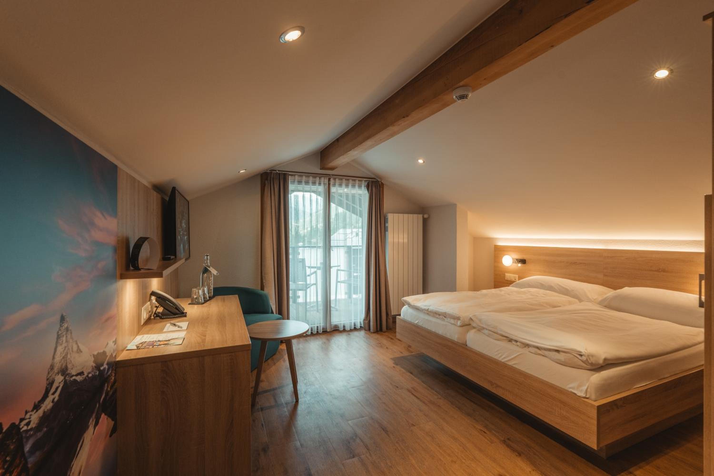 Room, Double Bed