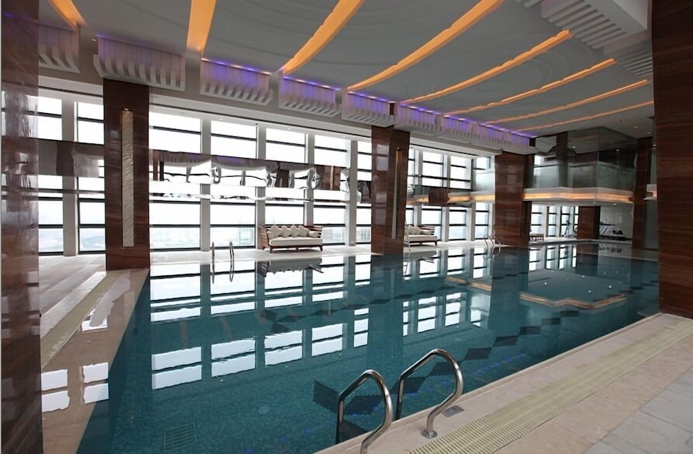 New Century Grand Hotel Tonglu Hangzhou China 10/21