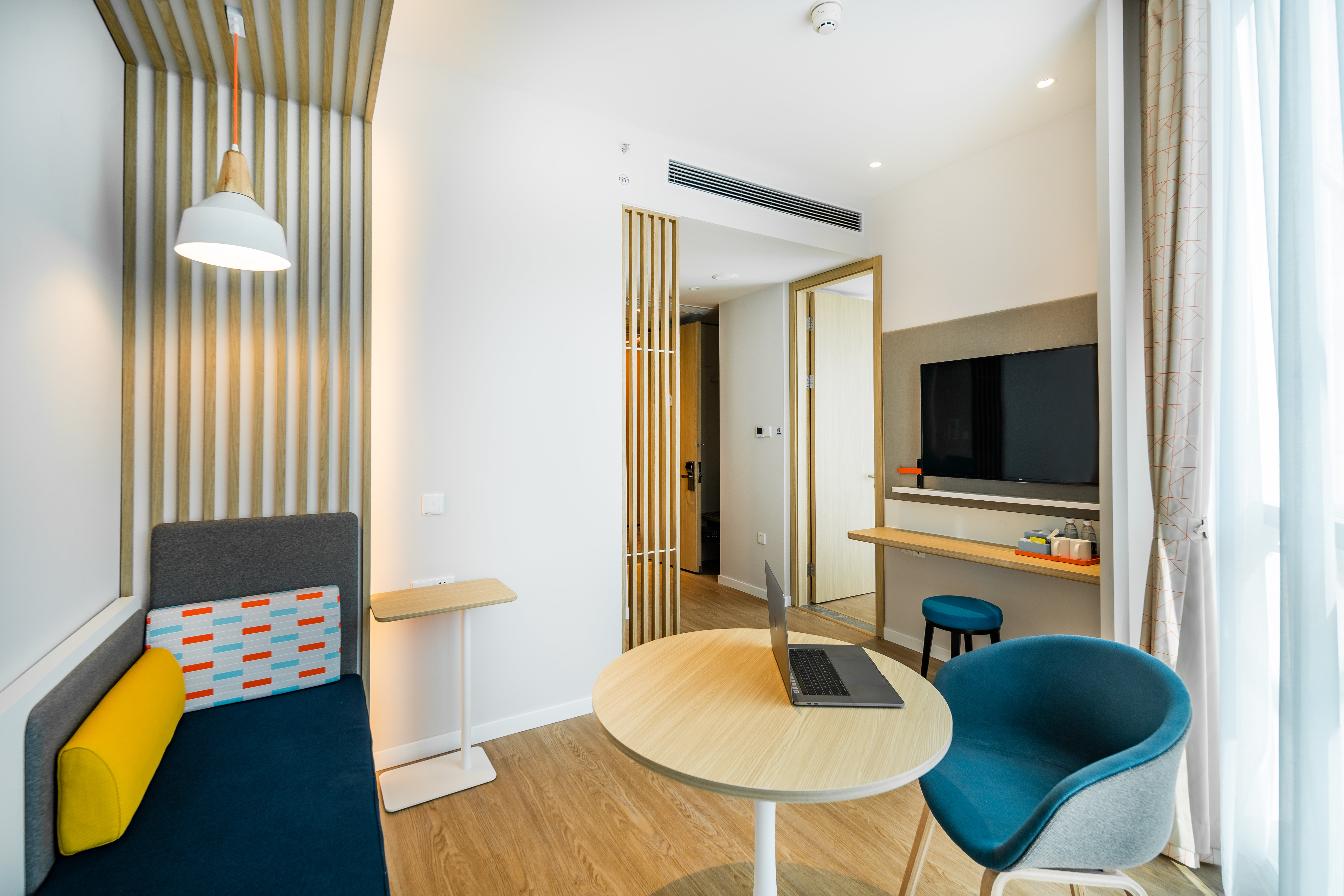 Holiday Inn Express Shanghai Pudong Zhangjiang 44/66