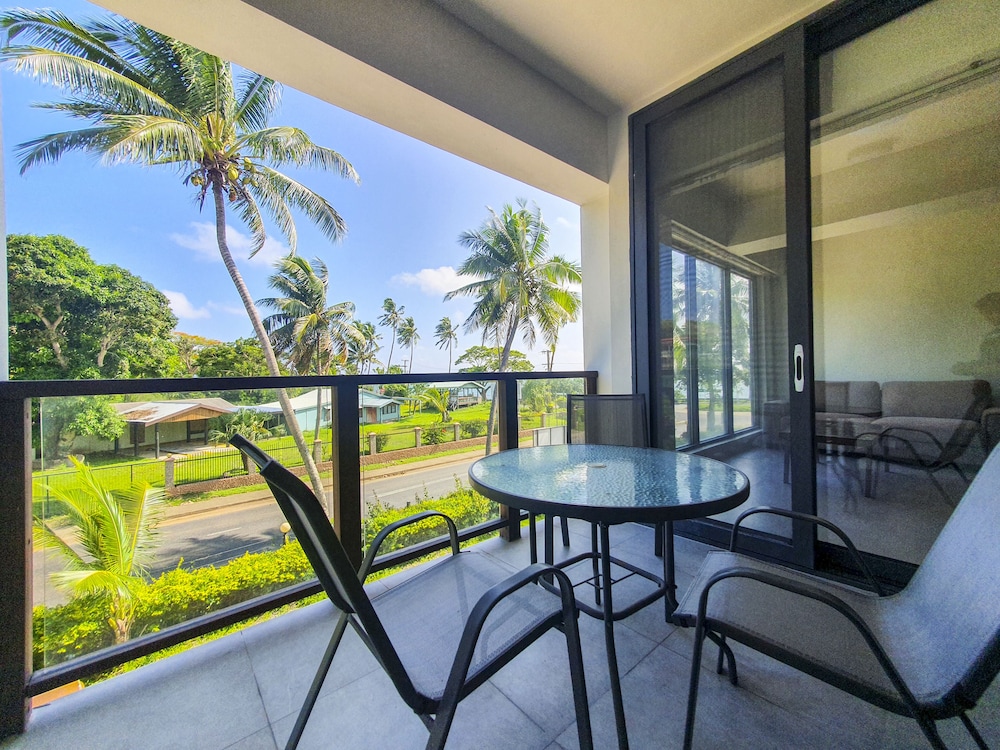 Ramada Suites by Wyndham Seafront Coral Coast 52/60