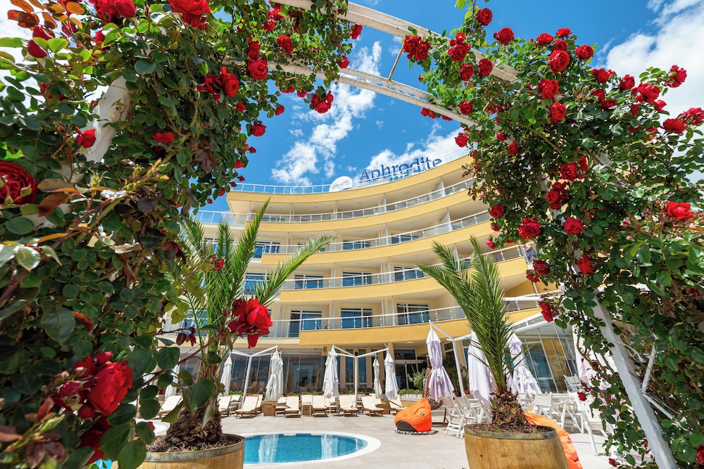 Aphrodite Hotel 7/73