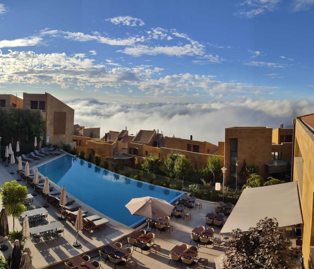Oakridge Hotel and Spa 55/62