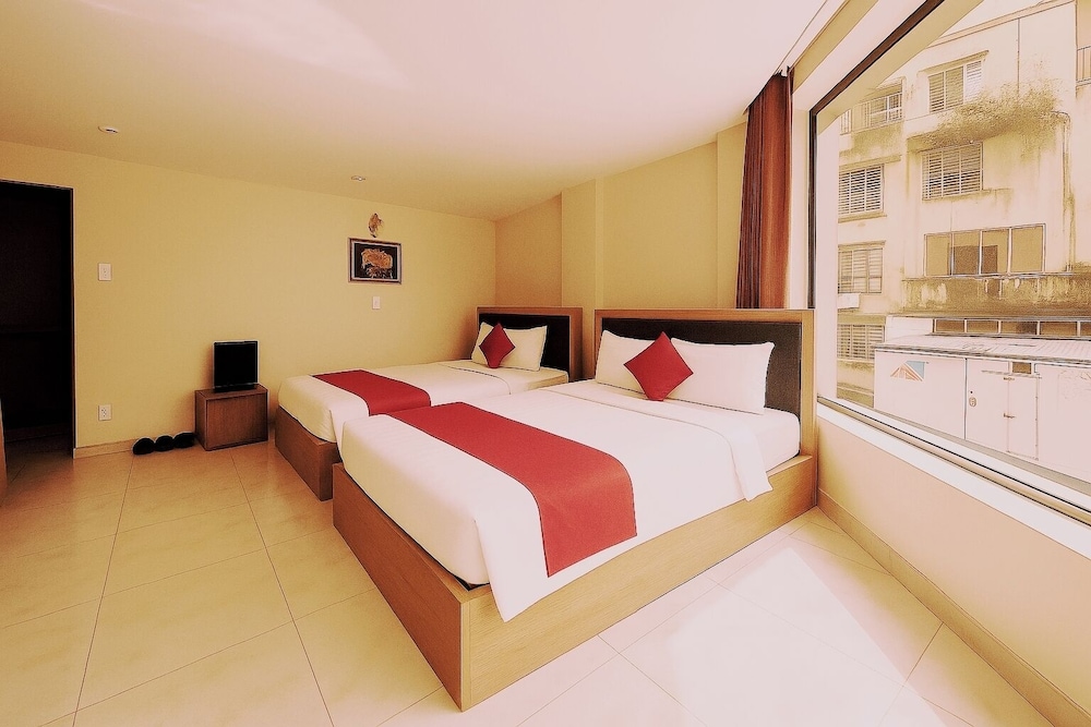 Green Star Hotel 33/64