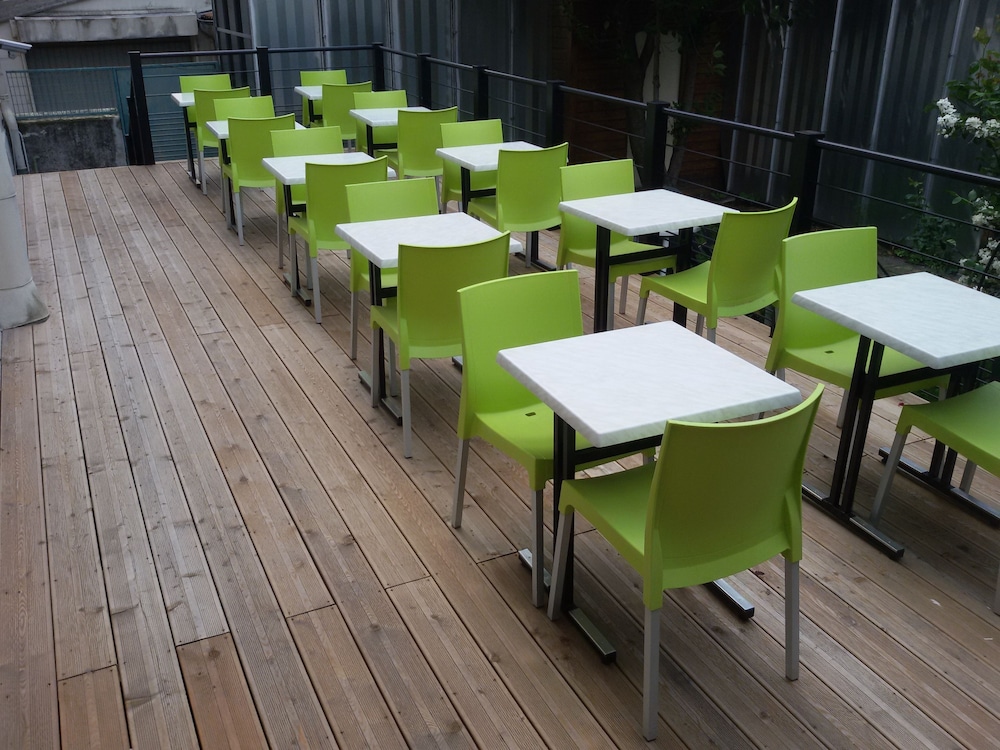 restaurant-cafeteria