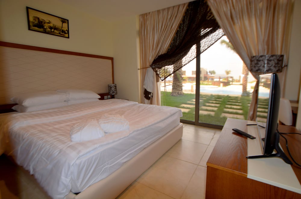 Public Security Hotel & Chalets 5/39