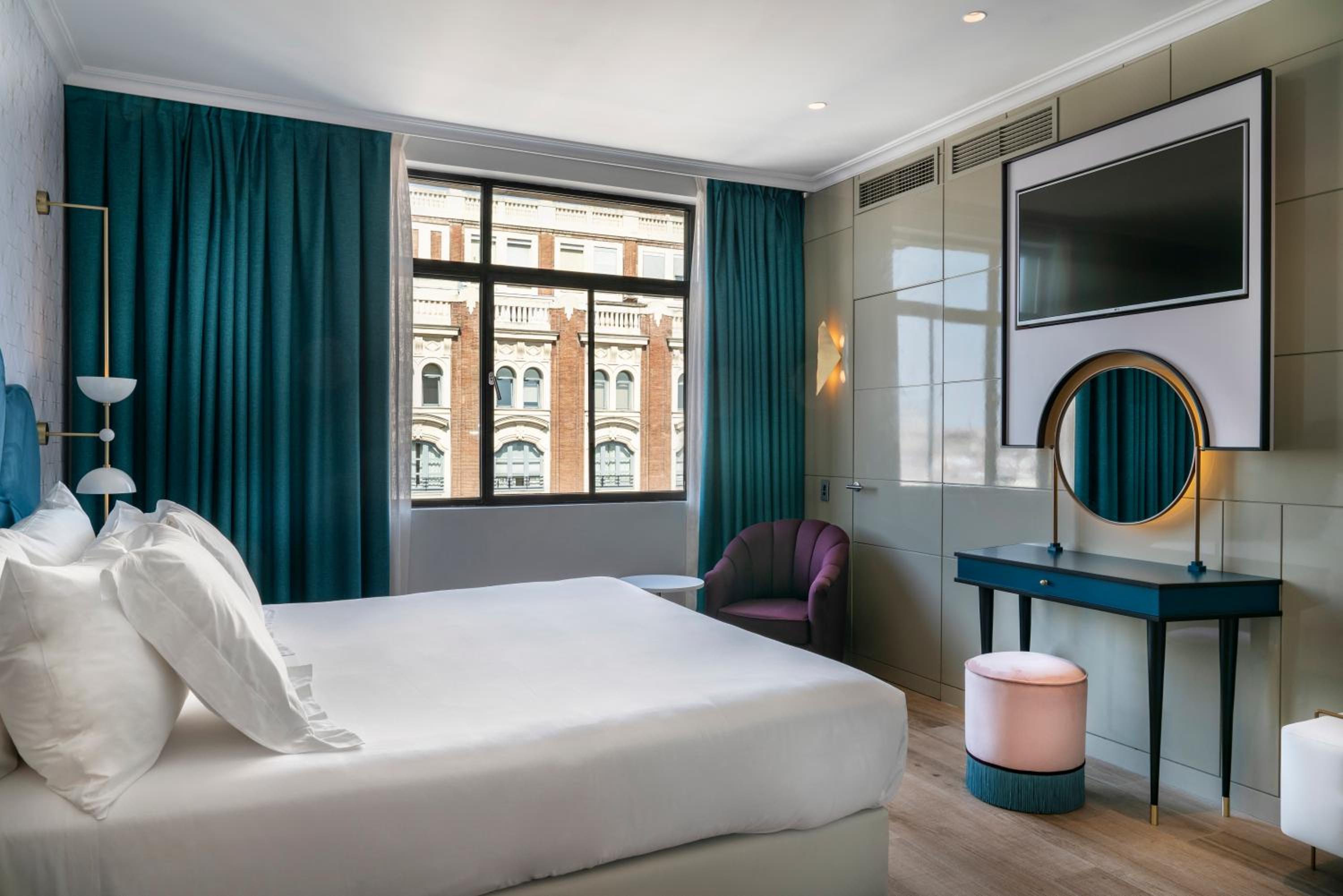 Room, Double Bed, Gran Via View