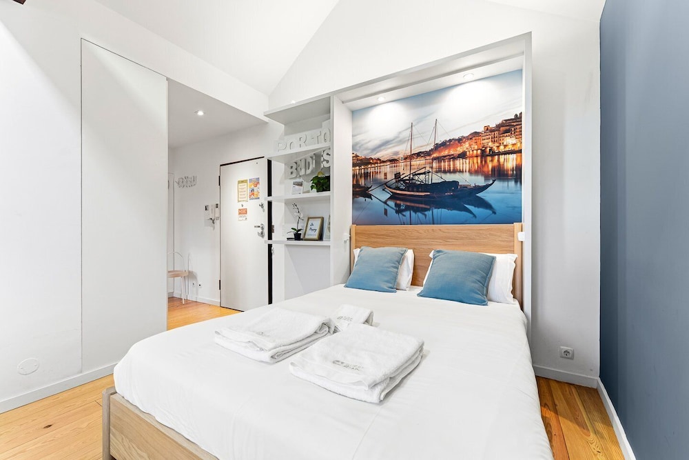 Old City Design Apartments 15/46