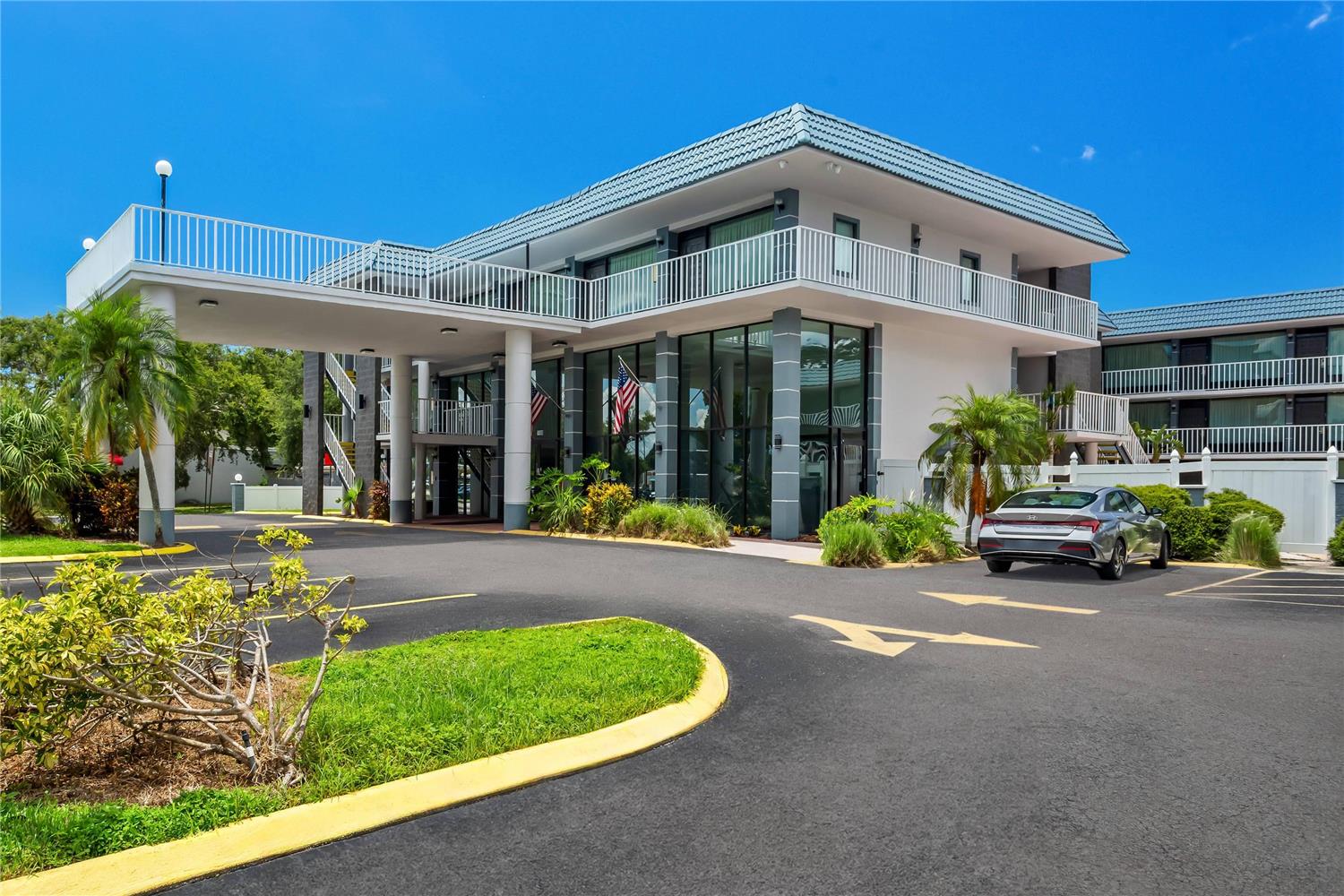Quality Inn & Suites At Tropicana Field 37/39