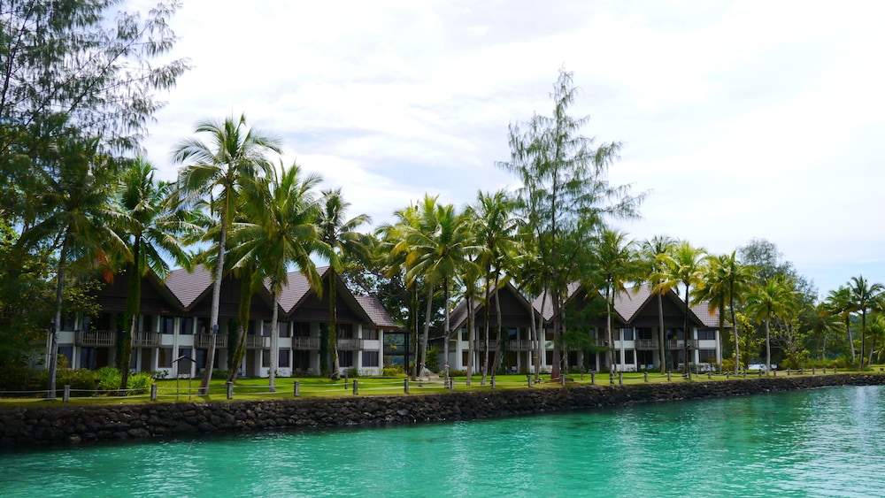 Palau Pacific Resort 2/38