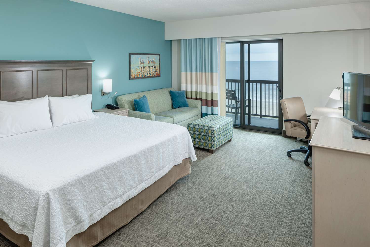 Room, King Bed, Ocean Front, Balcony, Accessible