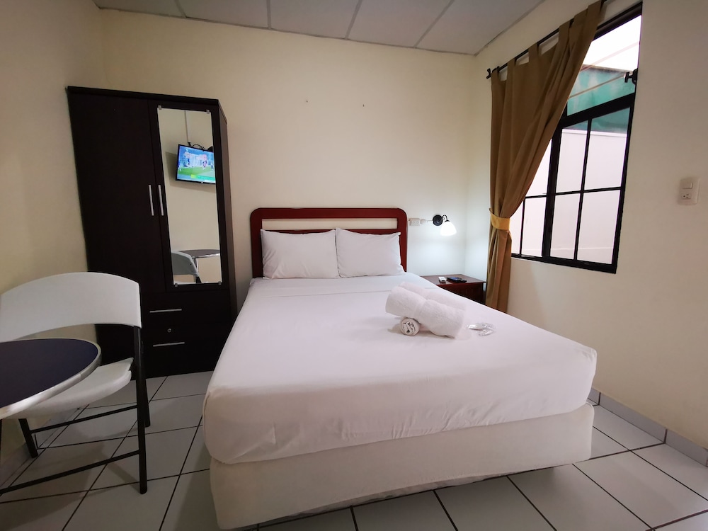 Armonía Hostal 12/55