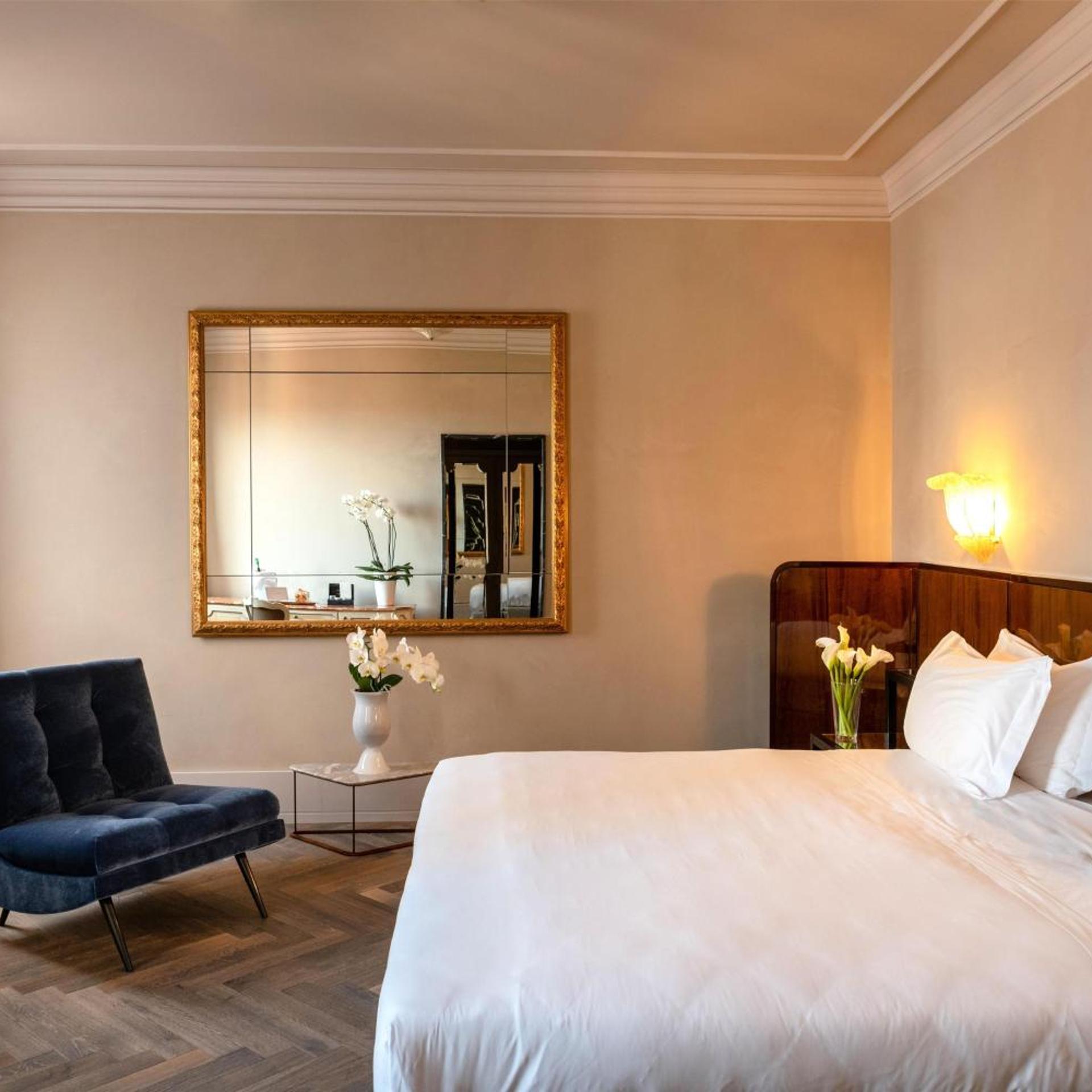 Deluxe, Double or Twin Bed, with Extra Bed