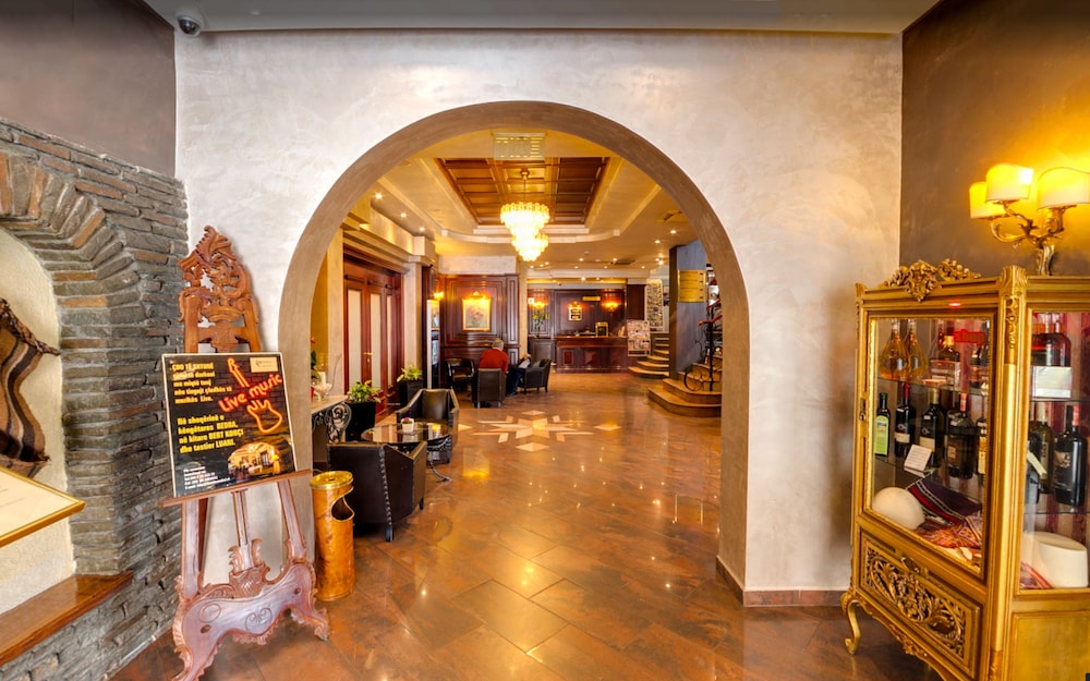 Mondial Hotel Tirana 63/70