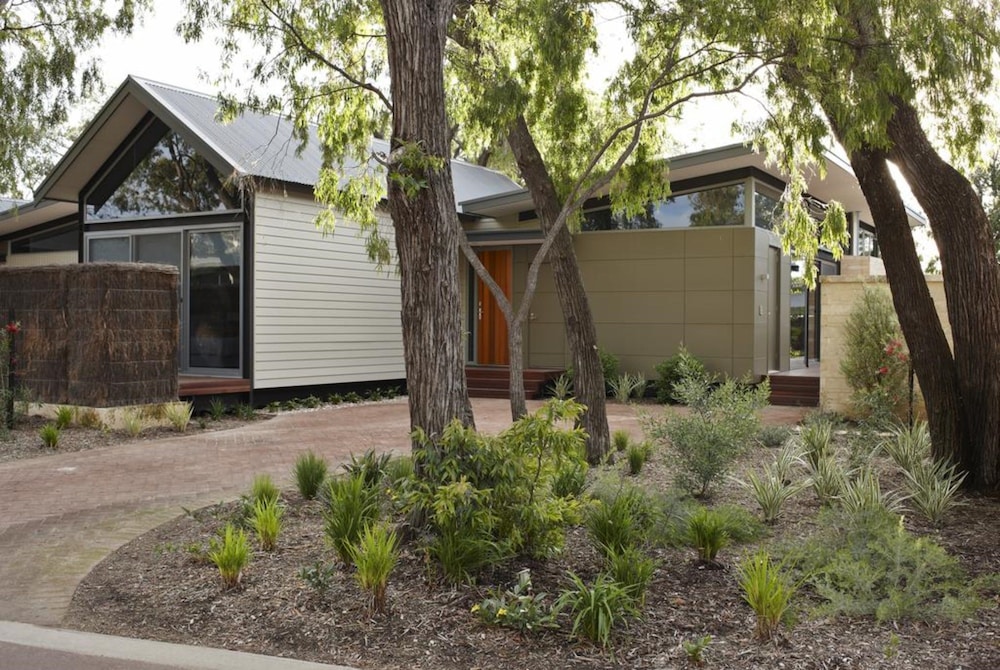 AQUA RESORT BUSSELTON 5/50