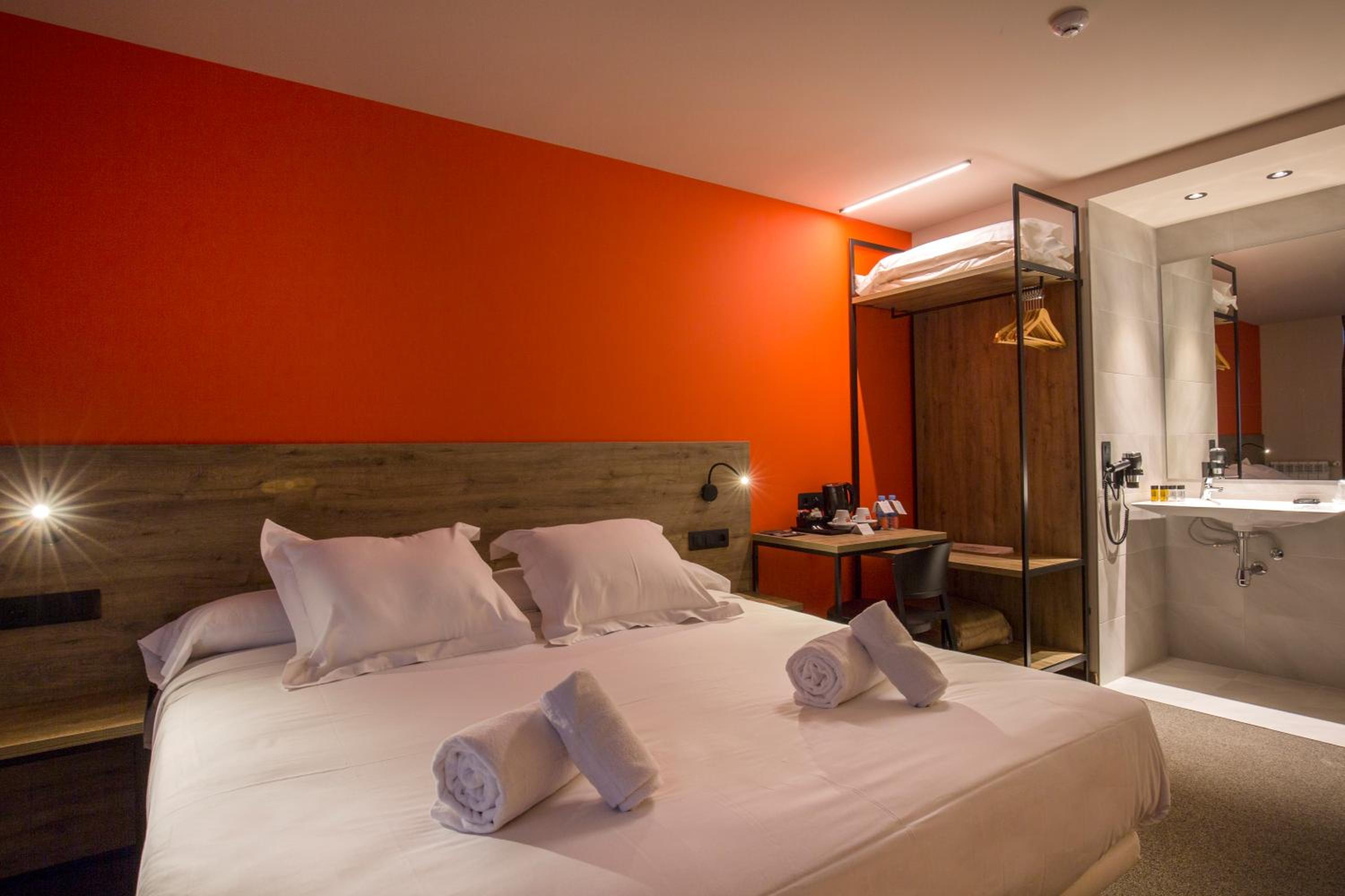 Superior, King Bed