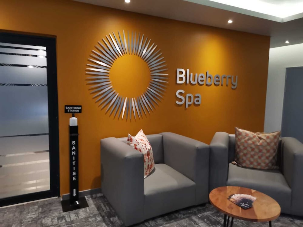 Blueberry Hill Hotel 34/50