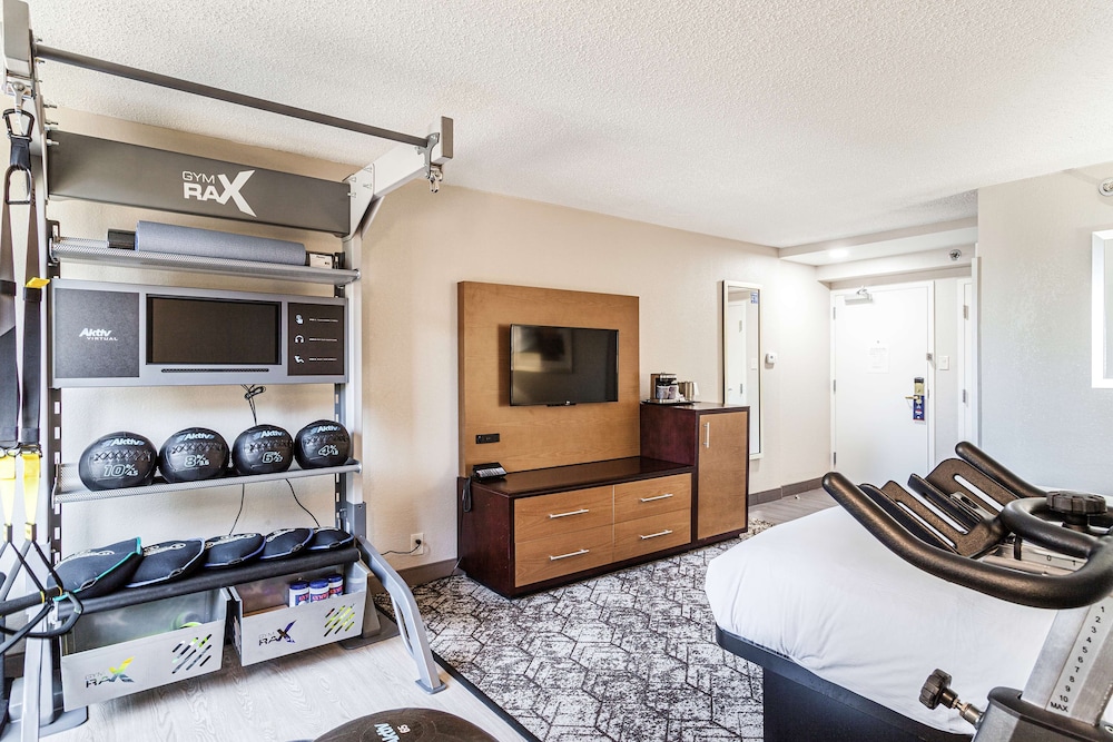 Doubletree Memphis 34/68