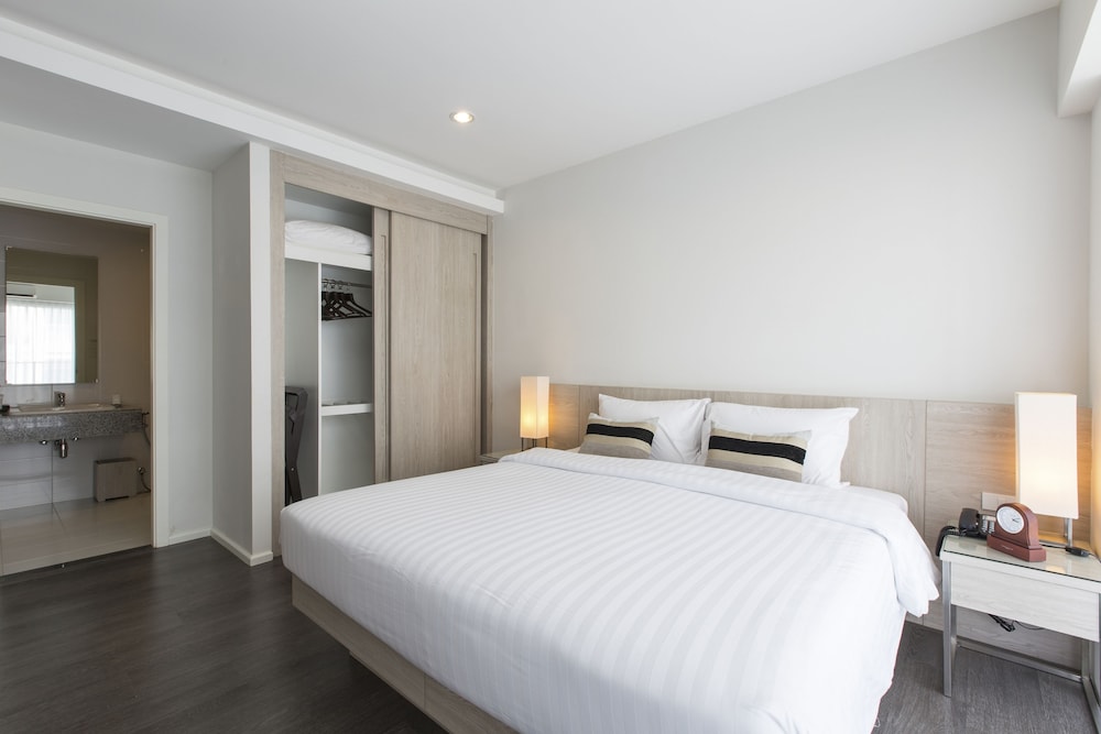 Kantary 304 Hotel 7/35