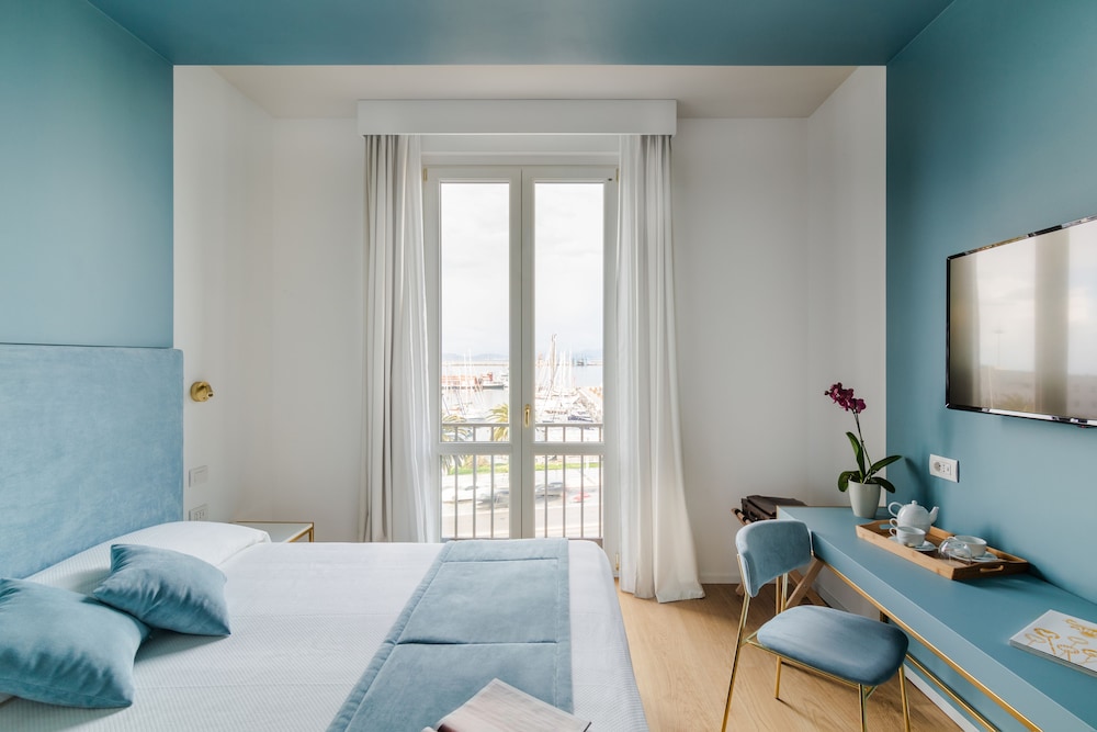 DESIGN, DOUBLE OR TWIN BED, SEA VIEW