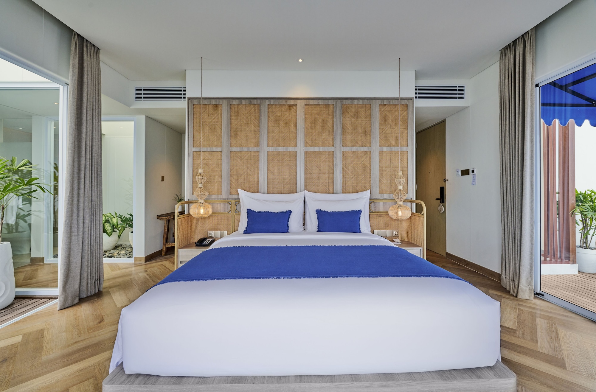 Roof Top, Suite, King Bed