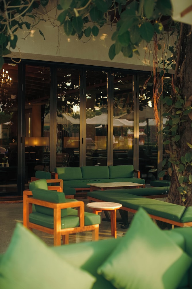 Dubai Marine Beach Resort And Spa 2/79