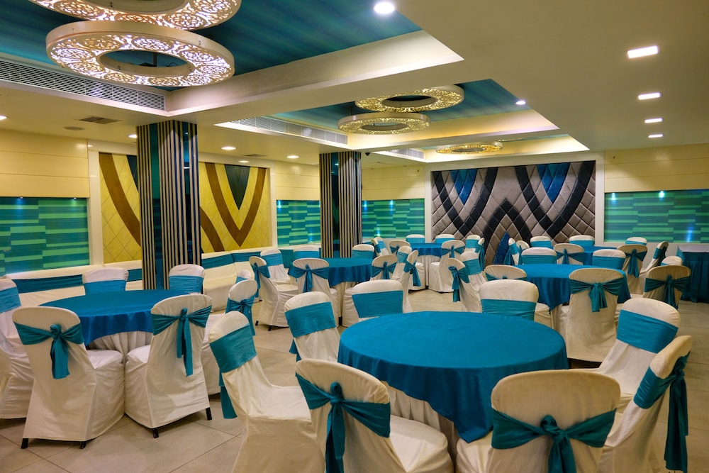 Hotel Annapoorna Residency 25/30