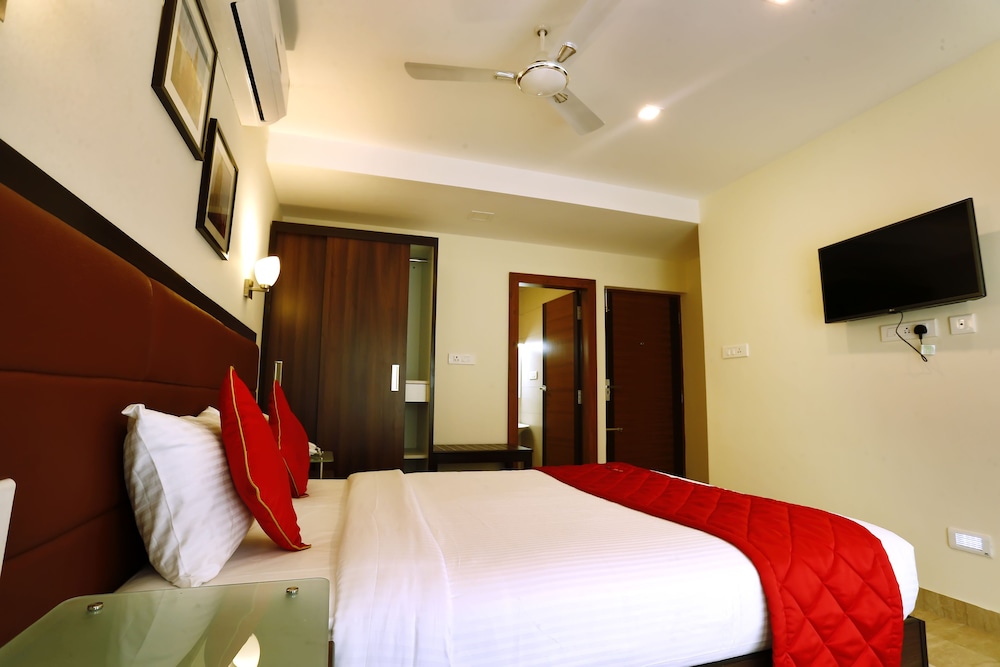 Breeze Suites Transit Hotel 7/34