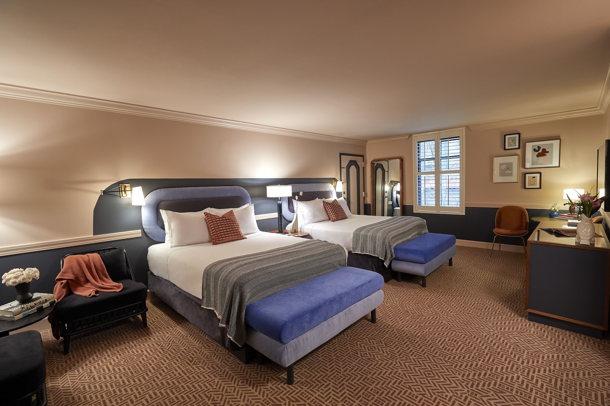 DELUXE, DOUBLE BED