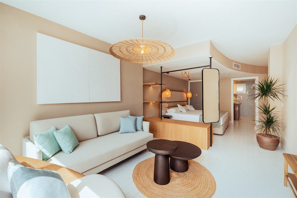 AMA Ibiza Beachfront Suites - Adults Only 36/64