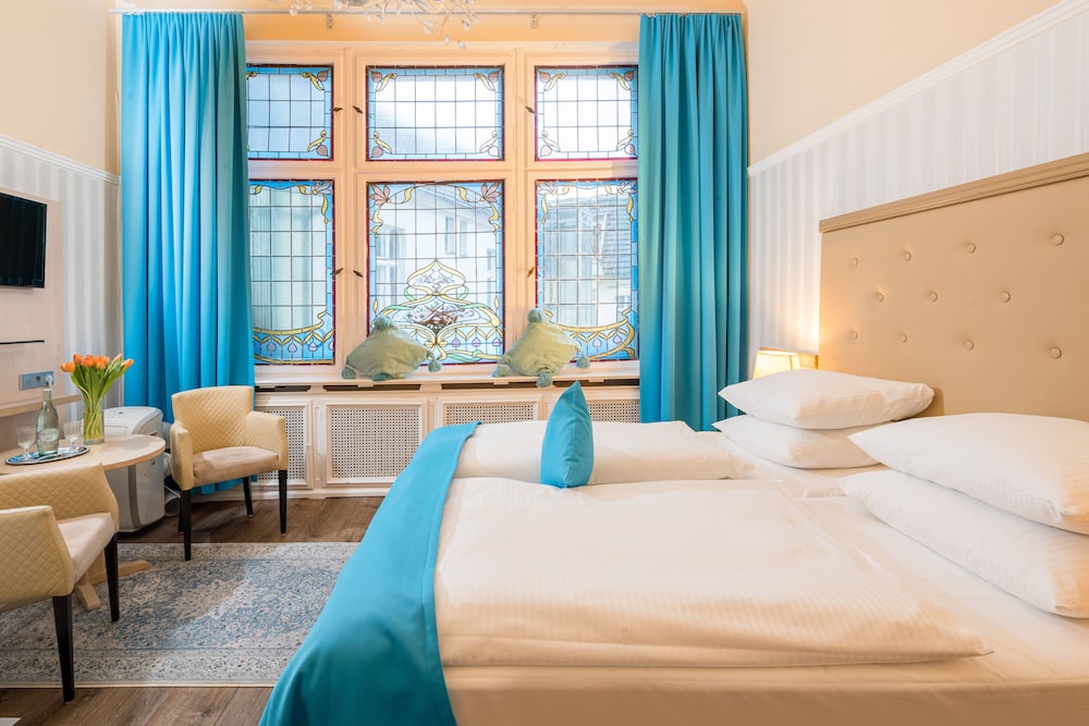 HOTEL AUGUSTA 17/50