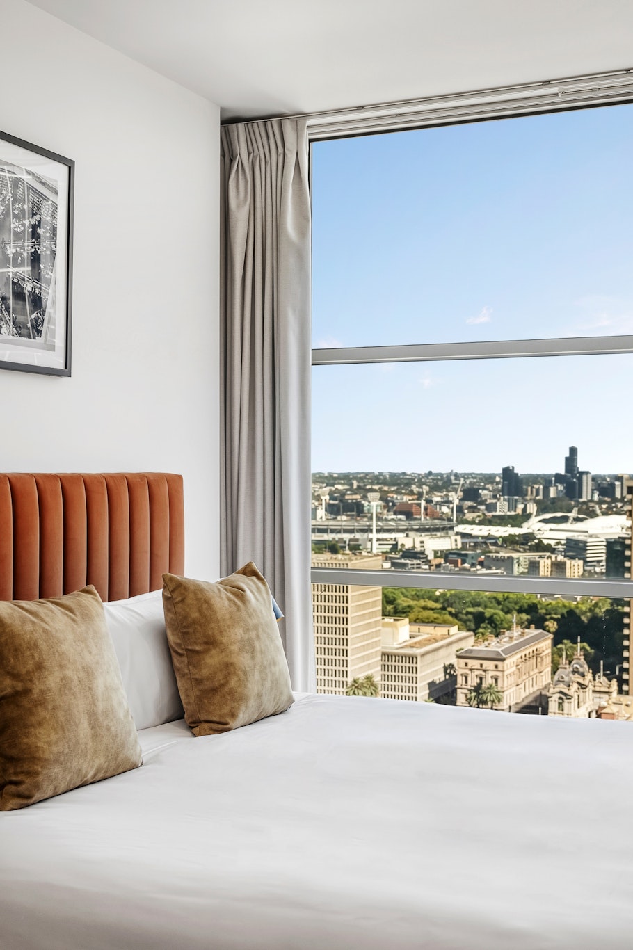 Oaks Melbourne on Lonsdale Suites, Melbourne City Centre, Melbourne 24/71