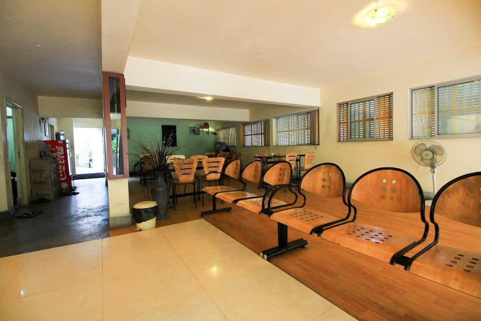 HOTEL TIGER INN(TAGORE PARK, EM BYPASS) 7/10