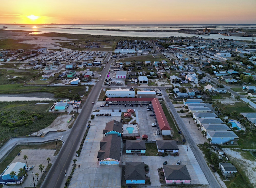 Oceans Edge Hotel, Port Aransas,TX (ex Red Roof Inn Port Aransas) 56/62