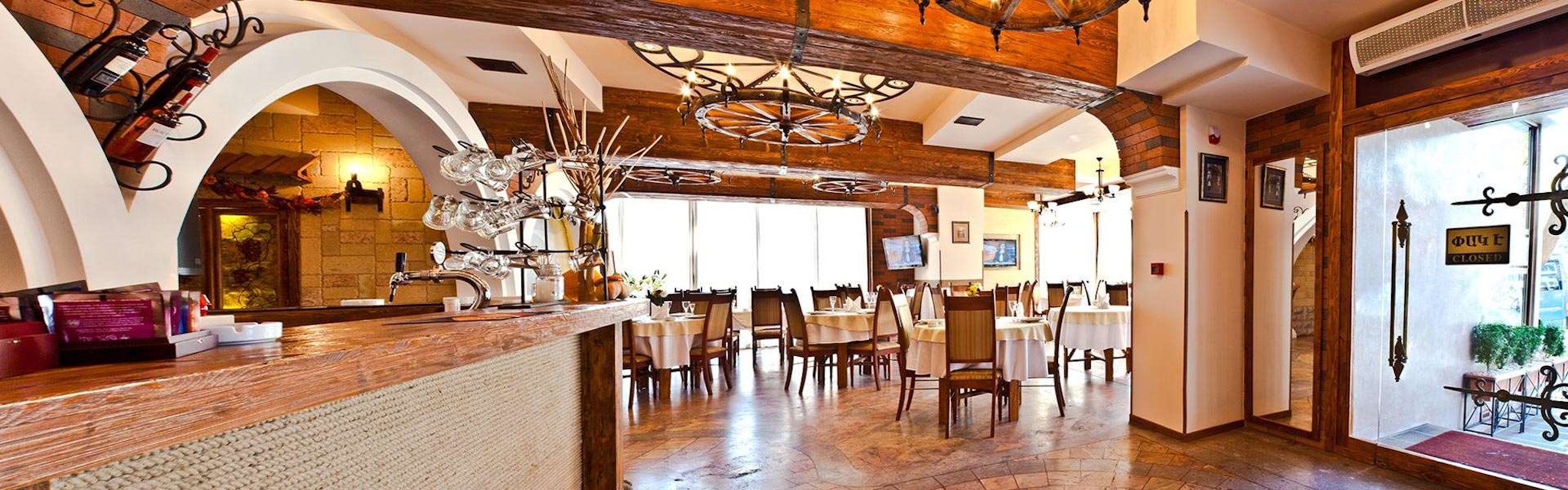 Hotel Shirak 21/26