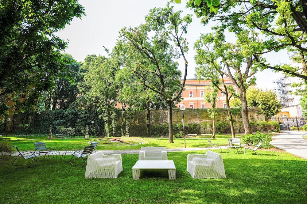 MERCURE BOLOGNA CENTRO 68/72