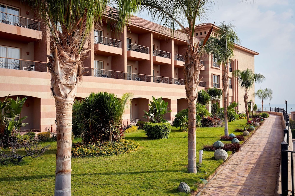 Coral Sea Beach Resort & Aqua Park 43/50