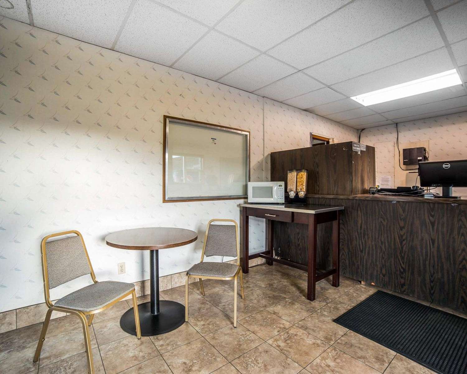 Rodeway Inn & Suites Arlington OR 10/29