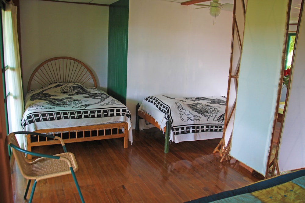 Galapagos Chalet 36/57