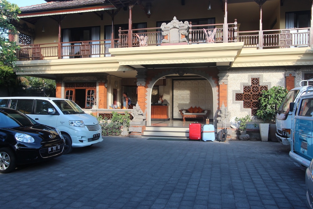 Taman Agung 32/49