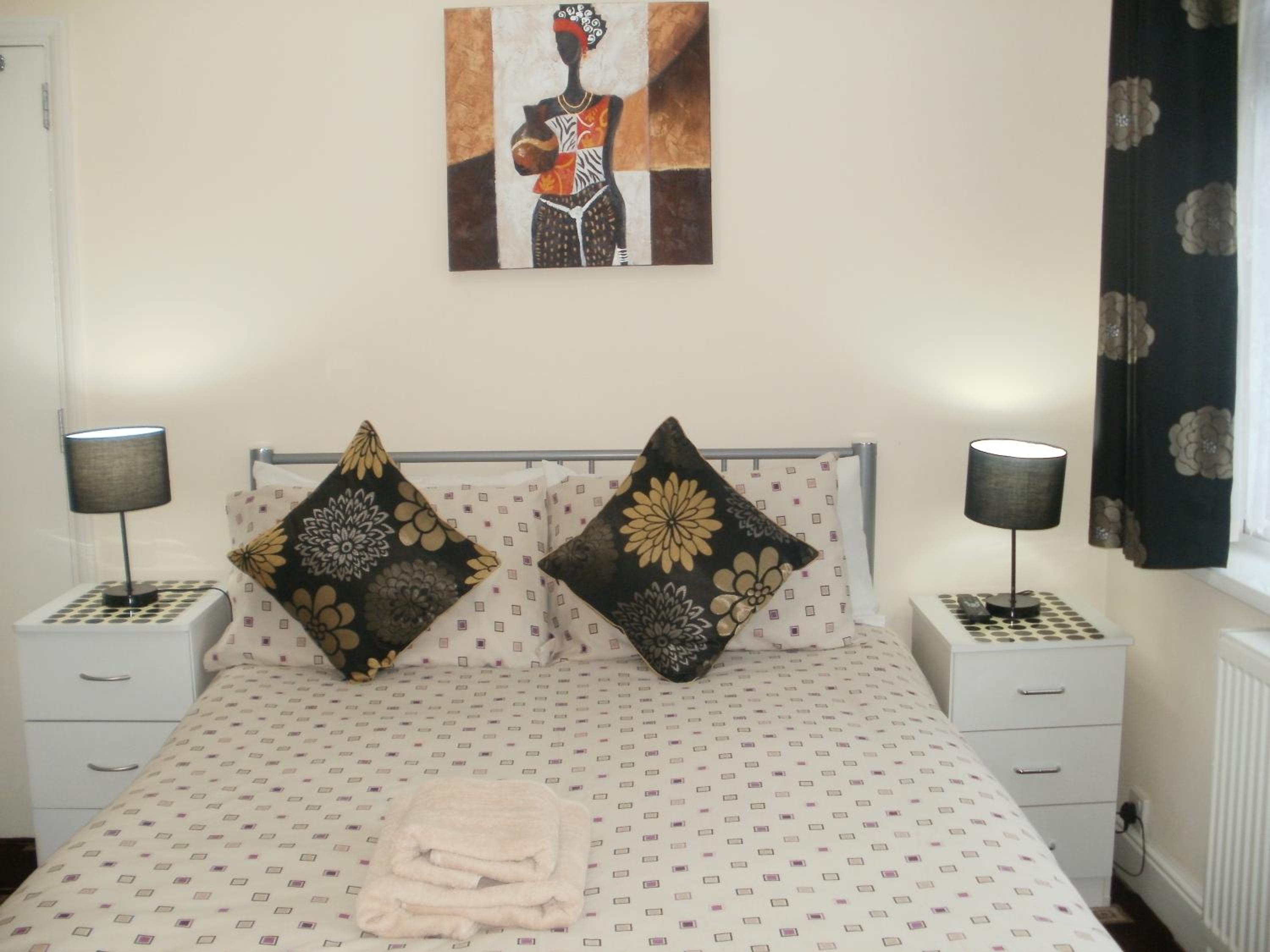 London Heathrow Guesthouse 14/23