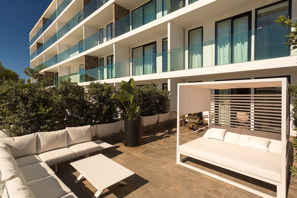 Bless Hotel Ibiza 1/79