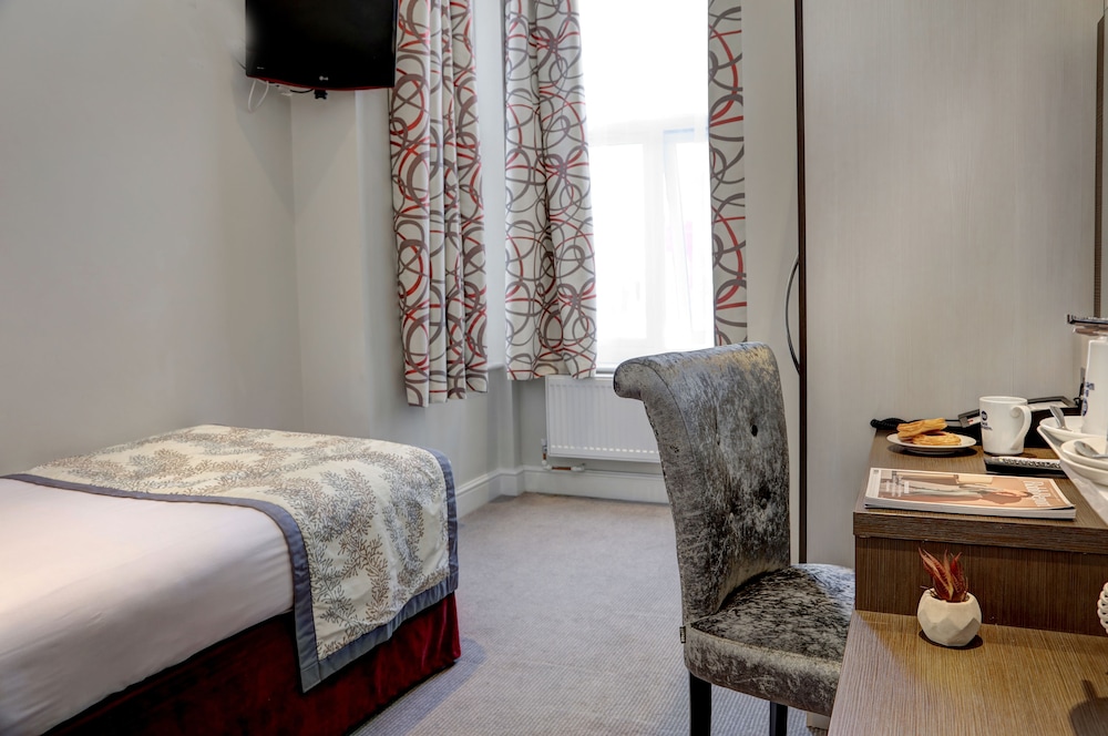 Spark by Hilton London Chiswick 31/45