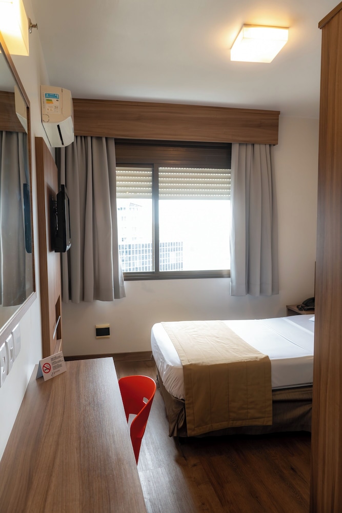 Hotel Continental Business 3/48