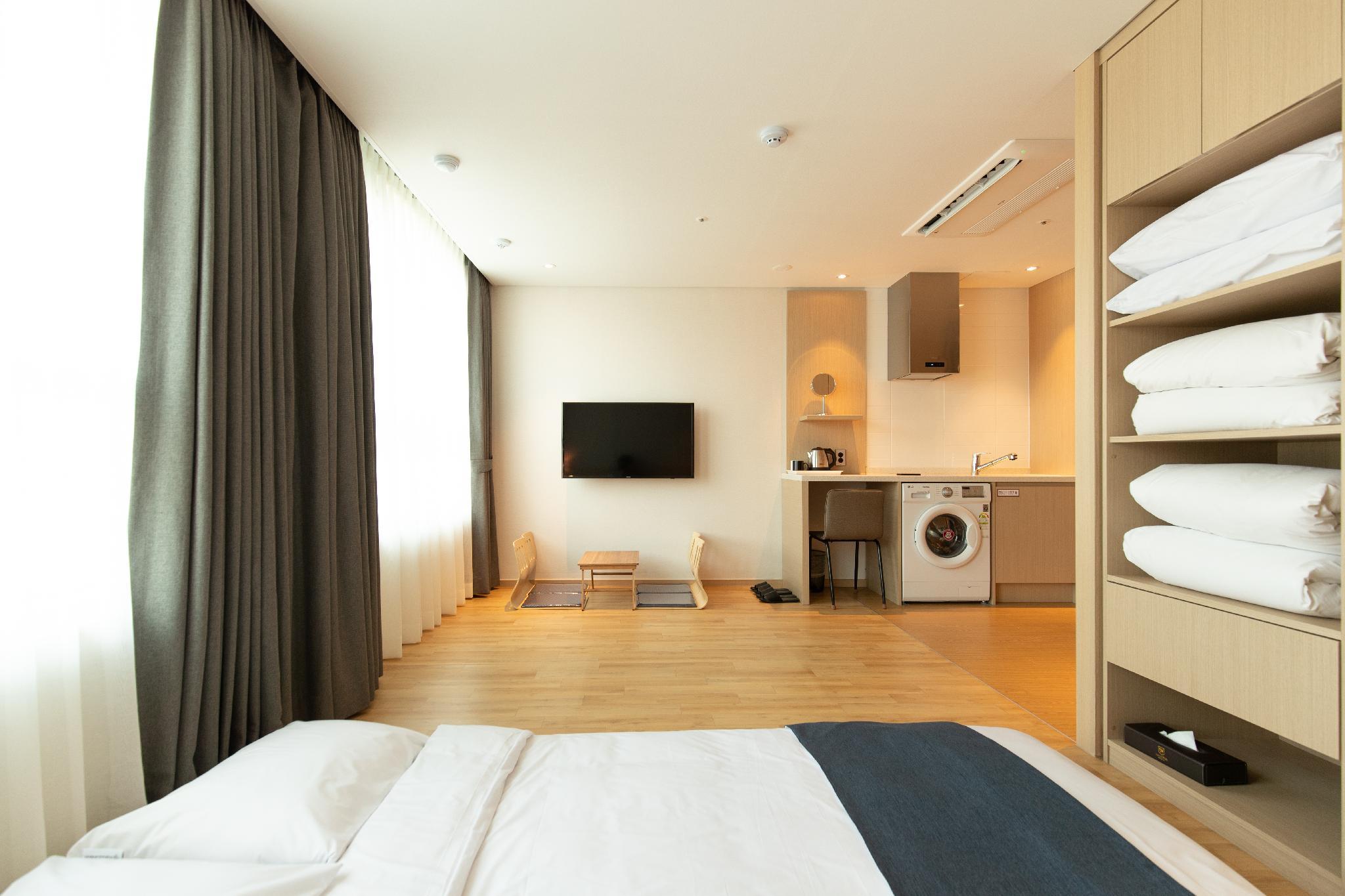 Ondol, 4 Futon Beds