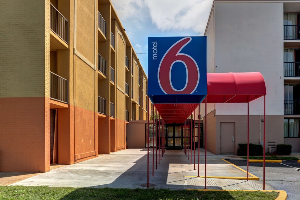 Motel6 Jackson, TN 51/54