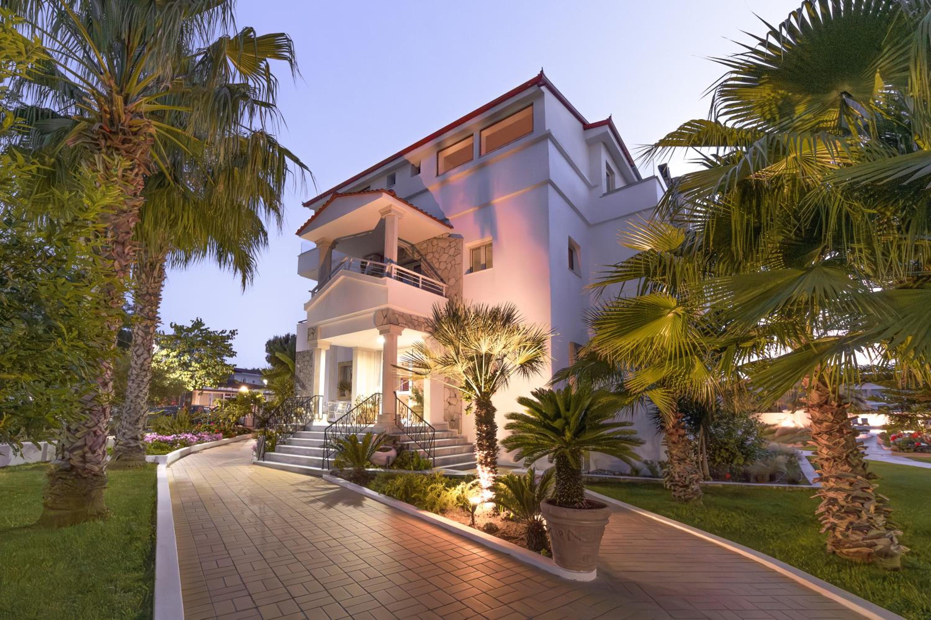 Tresor Hotel (ex Hanioti Palace) 5/52